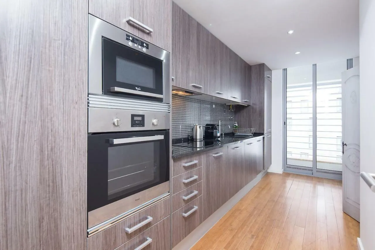 Lisbon Expo Apartment