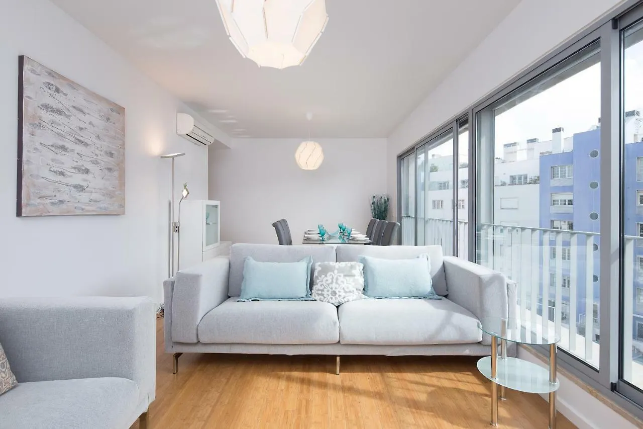 Lisbon Expo Apartment 0*,  포르투갈